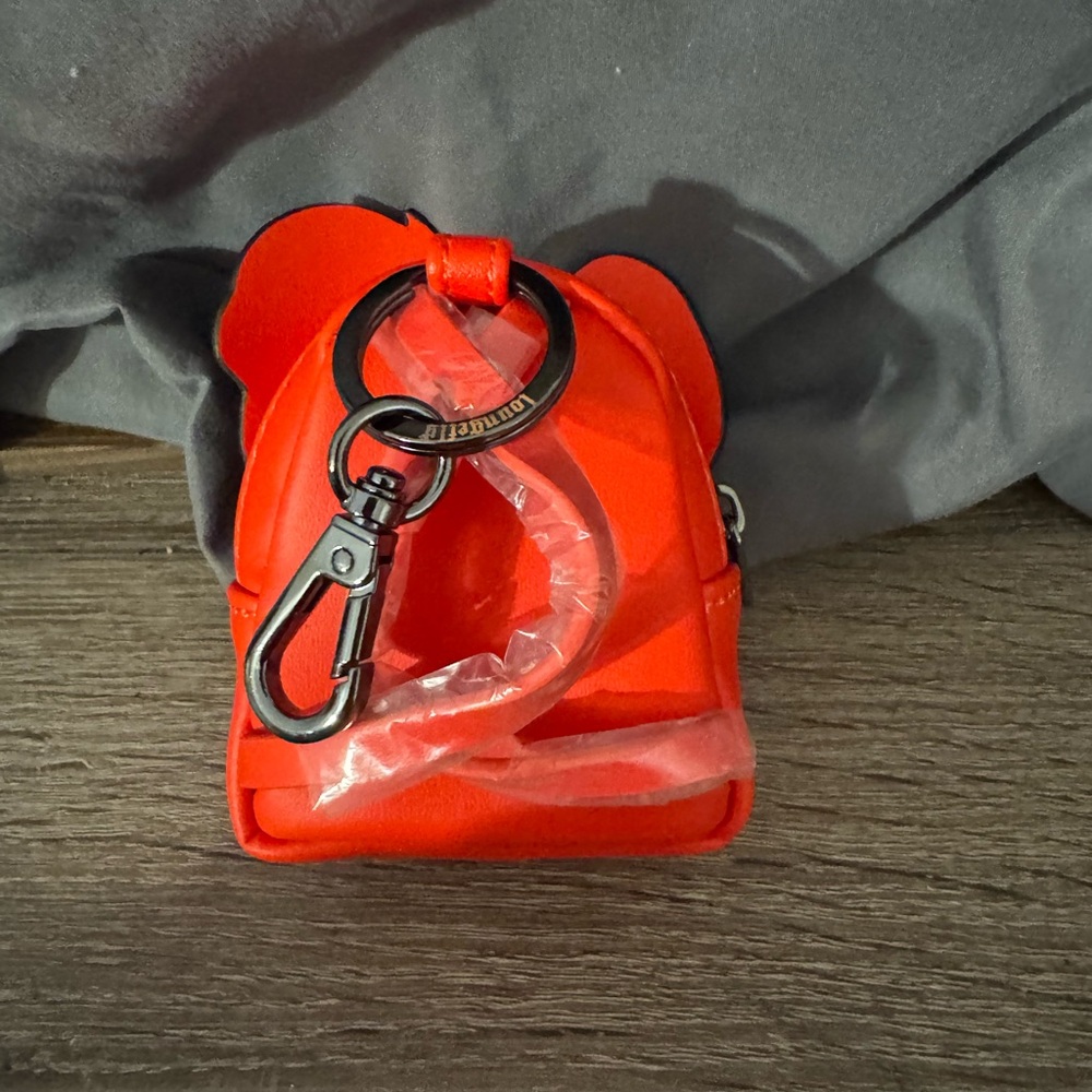 Disney Captain Hook Micro Mini Loungefly - Picture 2 of 2